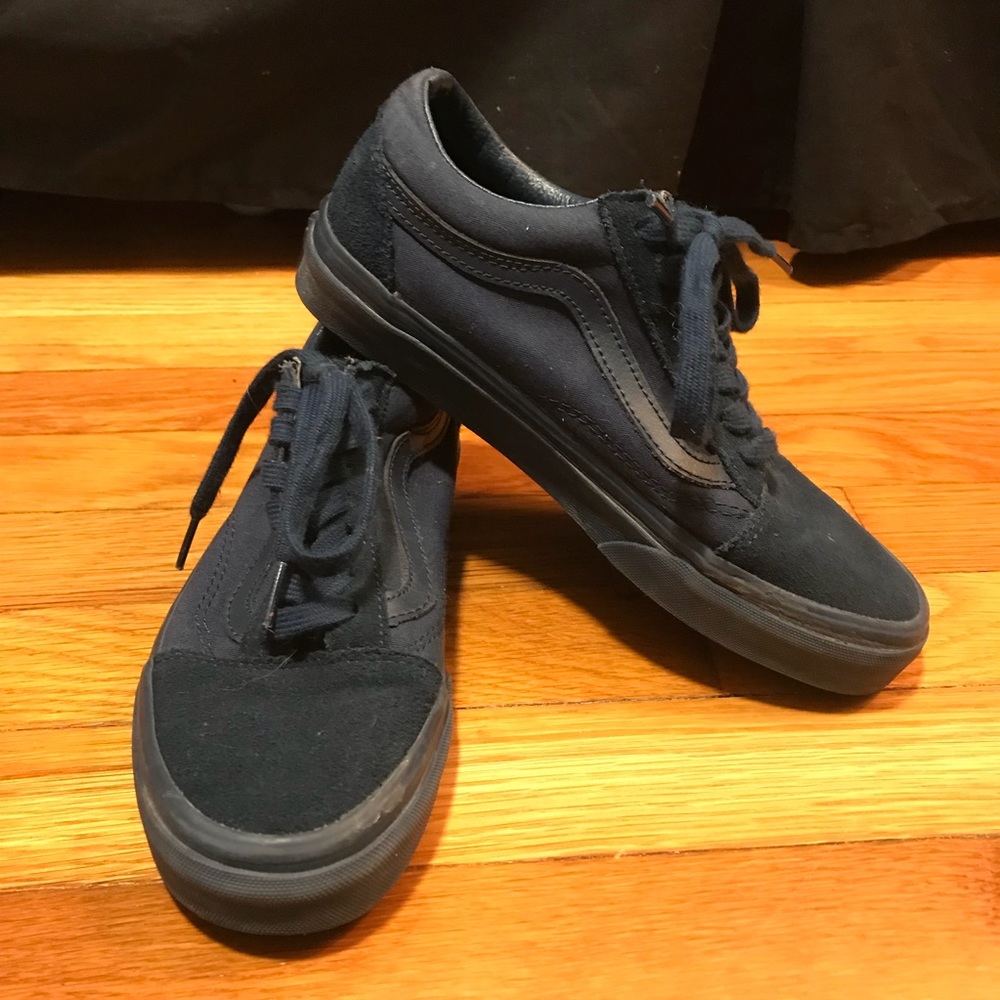 Women’s Classic Vans Sneakers